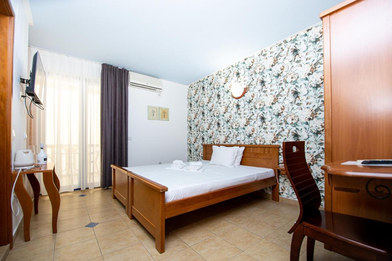 Tanja Apartments Rafailovici Bagian luar foto