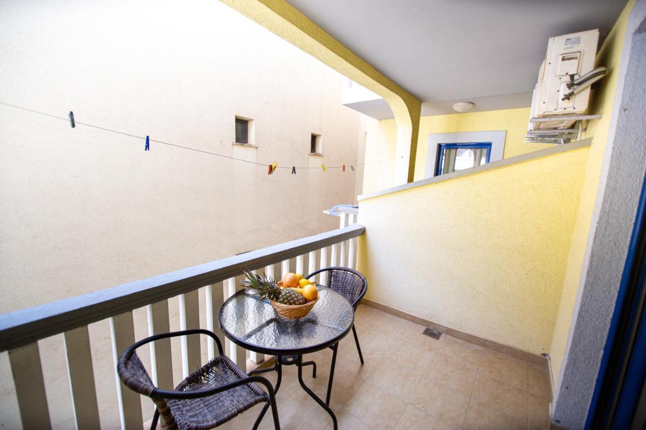 Tanja Apartments Rafailovici Bagian luar foto