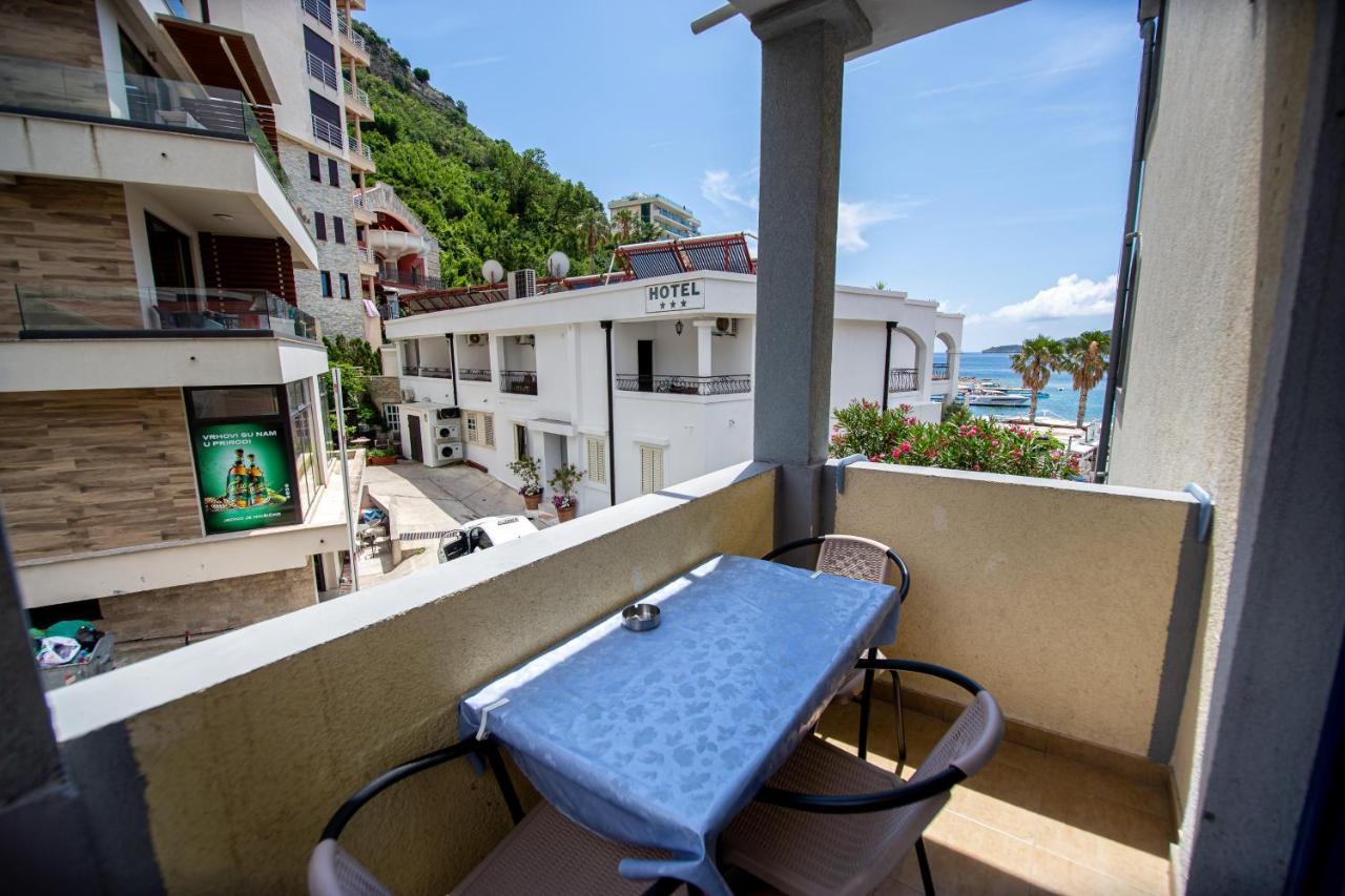 Tanja Apartments Rafailovici Bagian luar foto