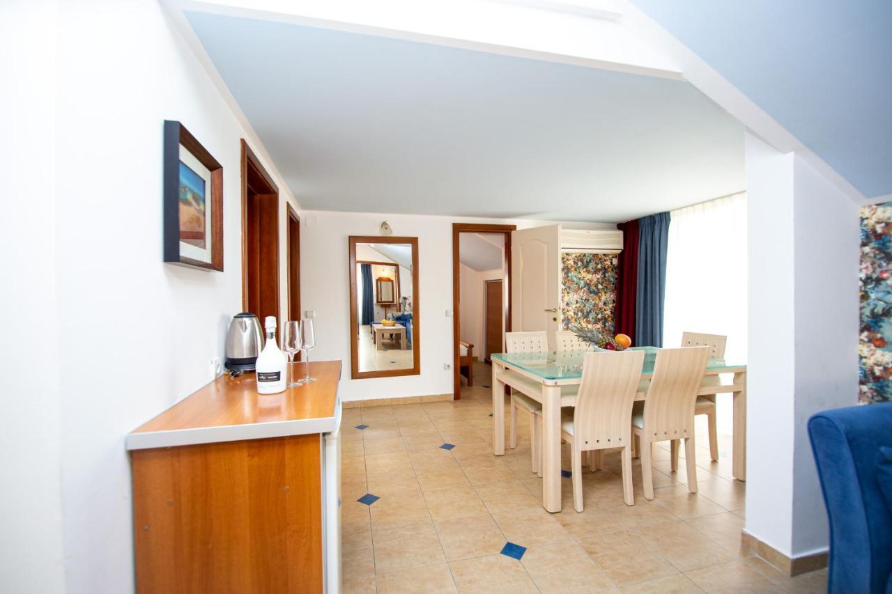 Tanja Apartments Rafailovici Bagian luar foto